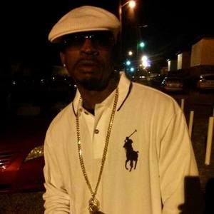 Meet your Posher, Kenneth